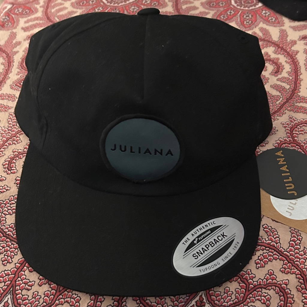 Nwt Black Snapback Hat By Juliana Bycycles